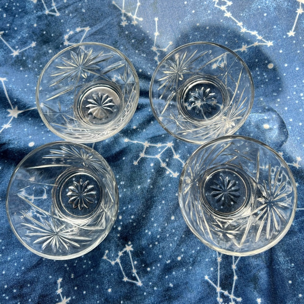 VINTAGE 4 Glass Anchor Hocking Star Custard / Ice Cream Bowls